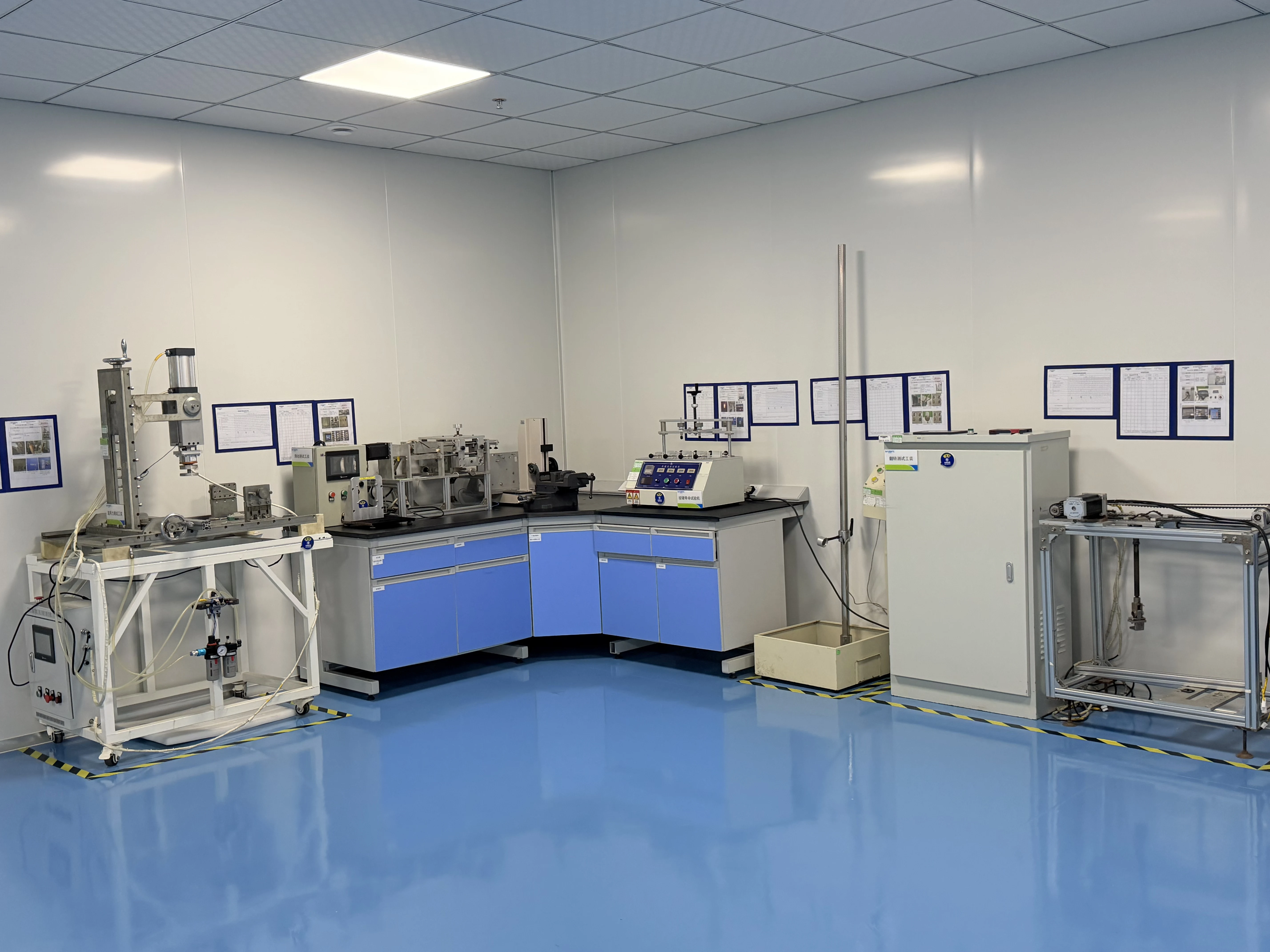 MAXMAC Bacterial Culture Laboratory