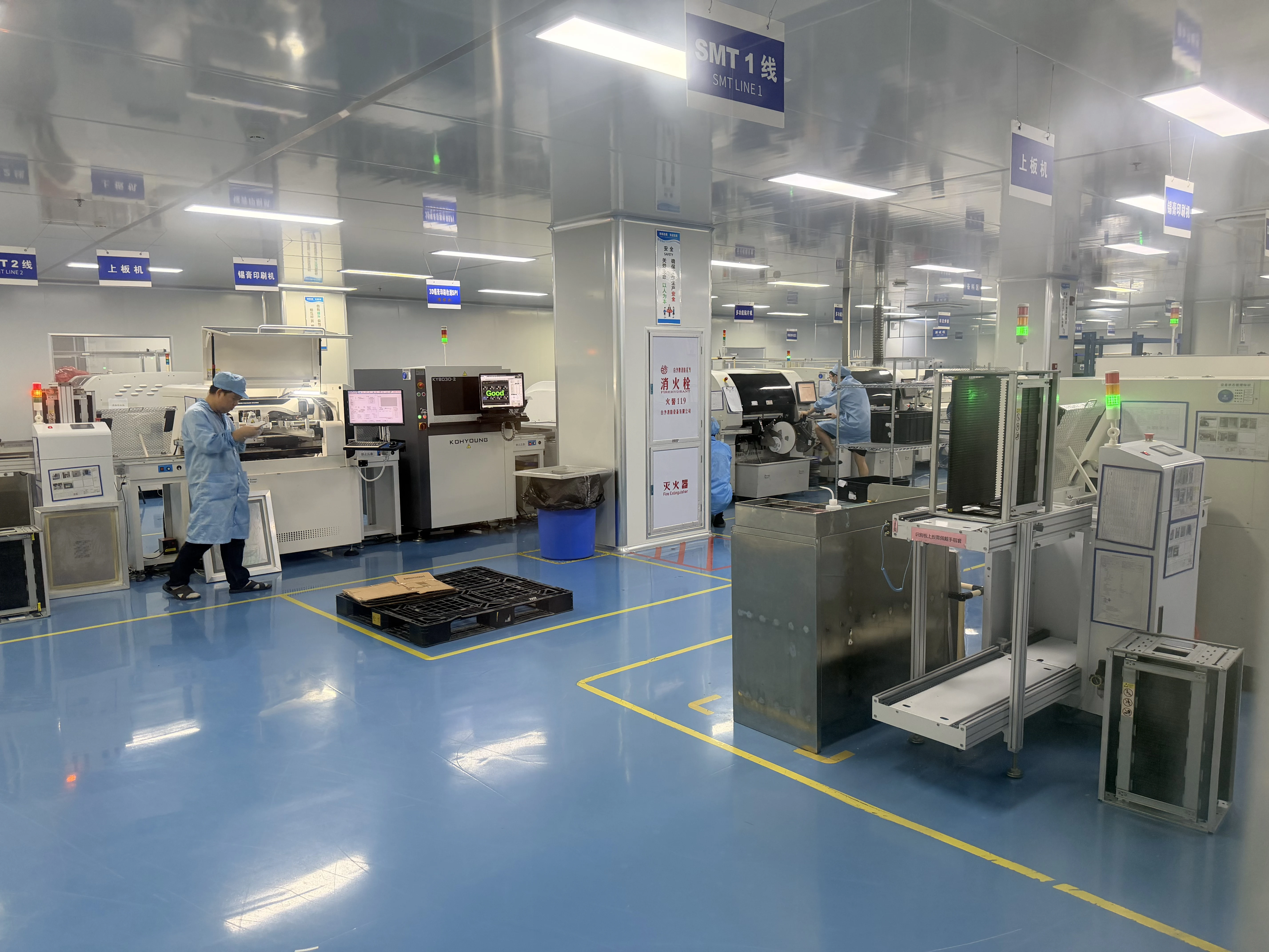 支持智能传感器稳定量产的 MAXMAC SMT 车间